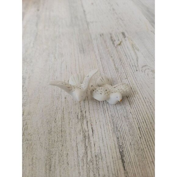 Mini ceramic bird AS IS pigeon set Village accessory Xmas - Picture 1 of 5